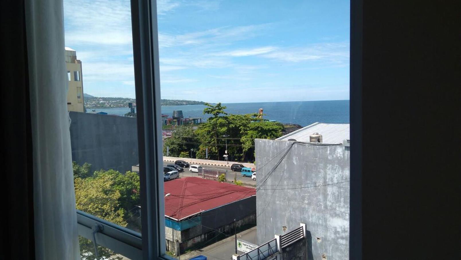 Green Eden Hotel Manado Rum bild