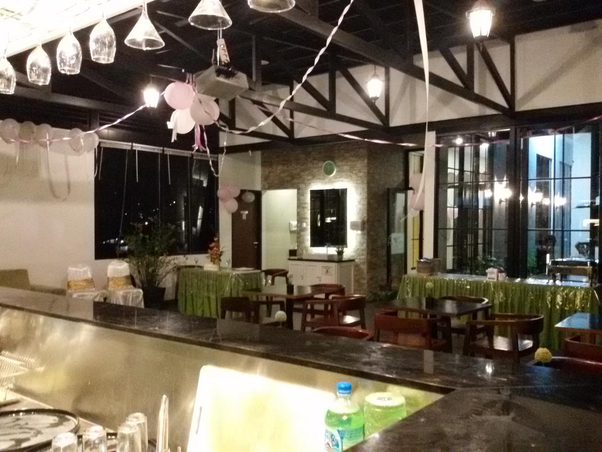Green Eden Hotel Manado Exteriör bild